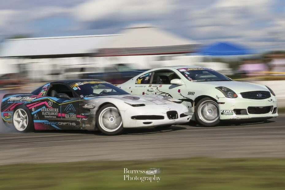 G35 and C6 Corvette drifting together